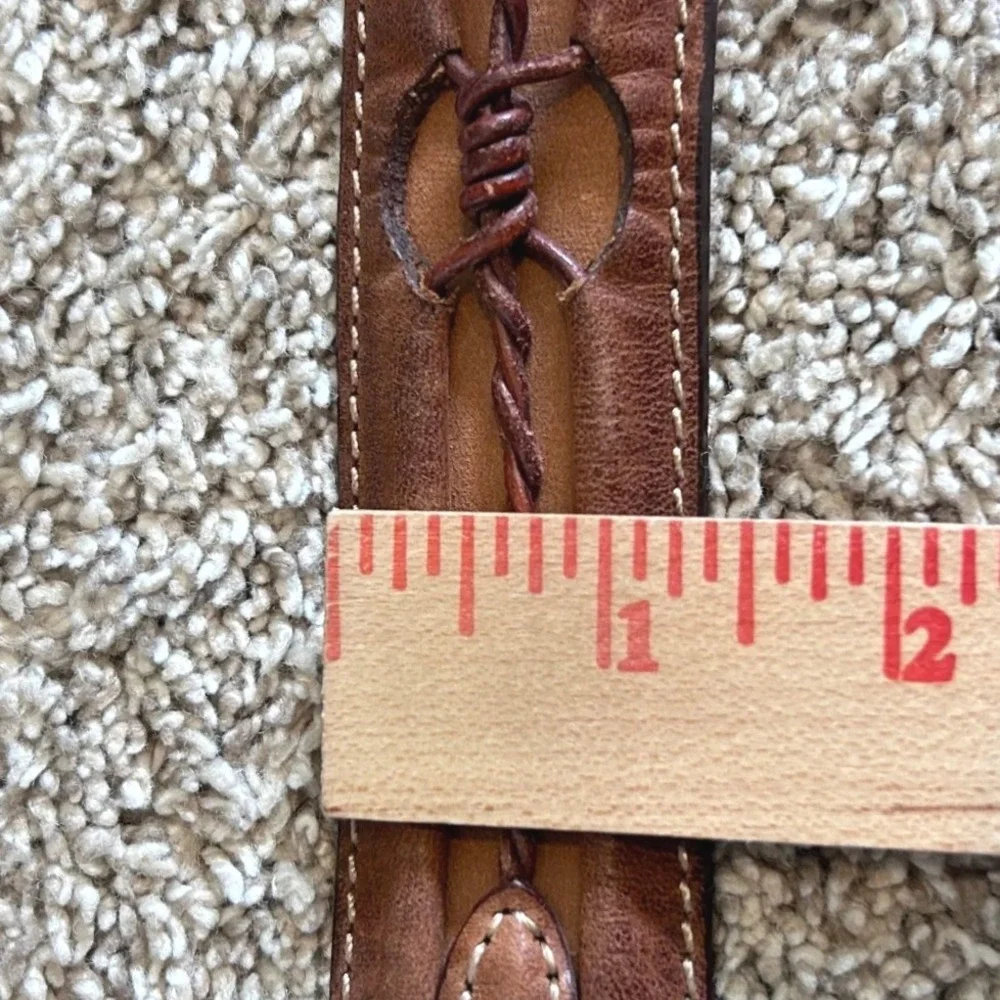 Justin Cowboy Tan Leather Barbed Wire Western Belt Silver Engraved Buckle 52